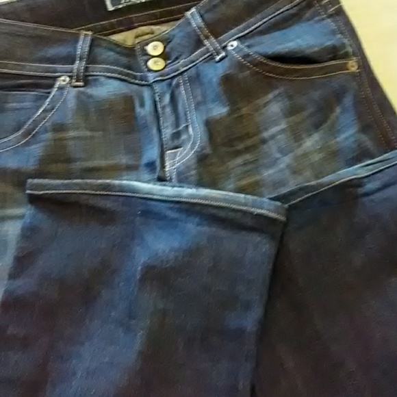 Hudson Jeans - Picture 5 of 6